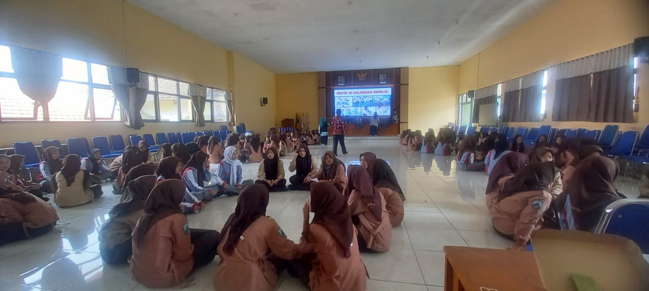 BRUS di SMKN Tutur Edukasi Pendewasaan Usia Pernikahan 3
